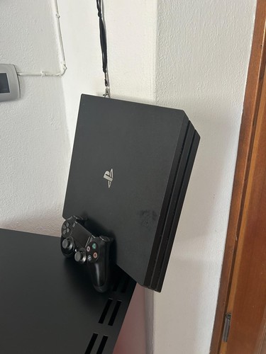 Playstation pro tera - 4,